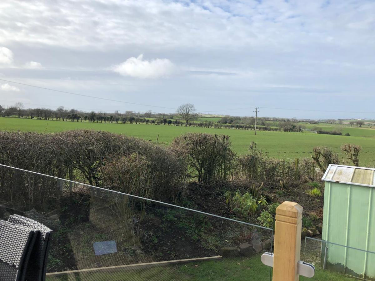 Delightful 2-Bed Static Set In A Peaceful Village Gilcrux Exterior photo